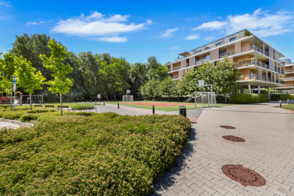 TOP ponuka - 2 izbový byt s parkovaním v Slnečniciach ! - Image 22